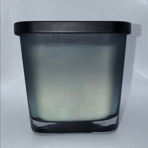 Bloom & Prosper Waves Citrus Lemon & Sea Salt Candle